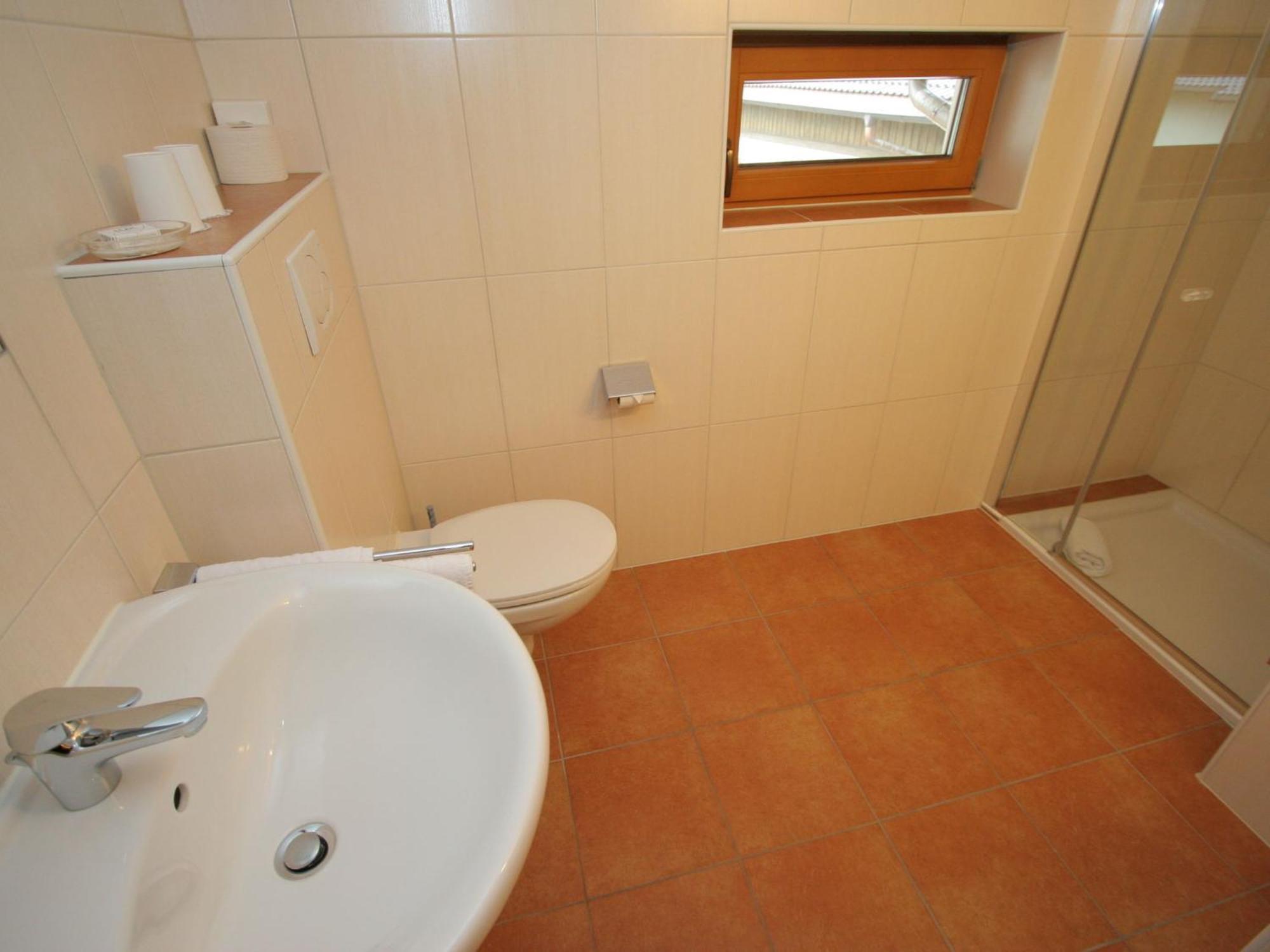 Charming Apartment In Uderns With Balcony Exterior photo