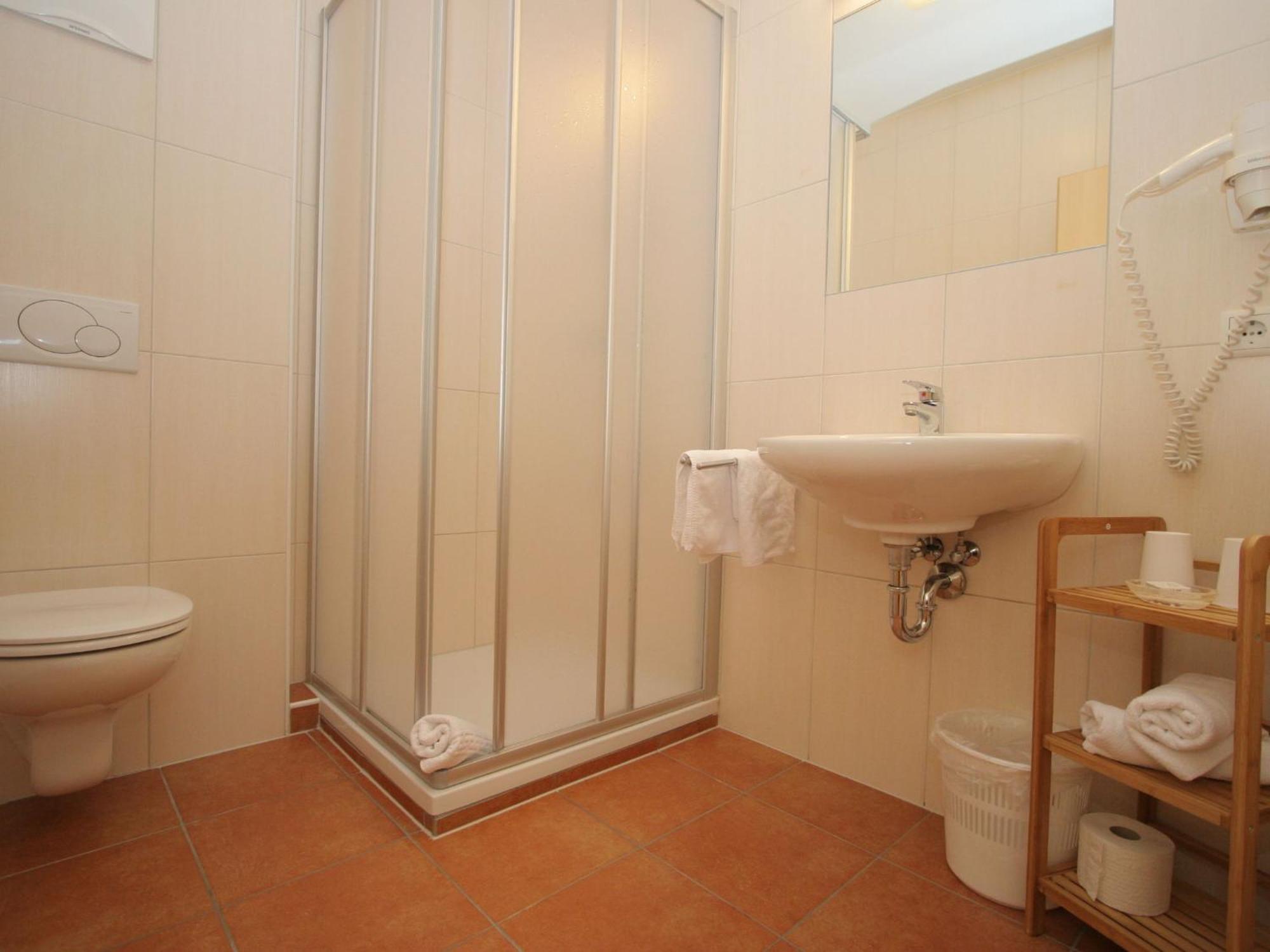 Charming Apartment In Uderns With Balcony Exterior photo